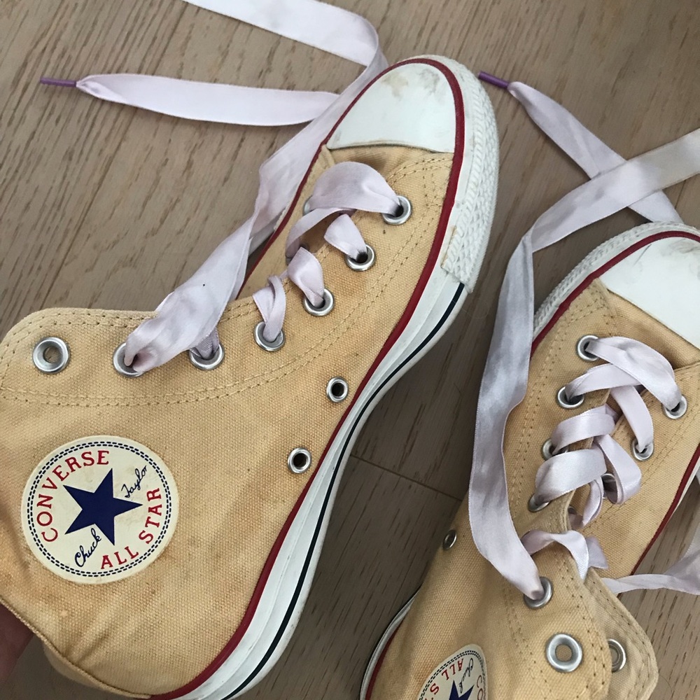 Converse all star sneakers with Silk lavender Colored Laces
